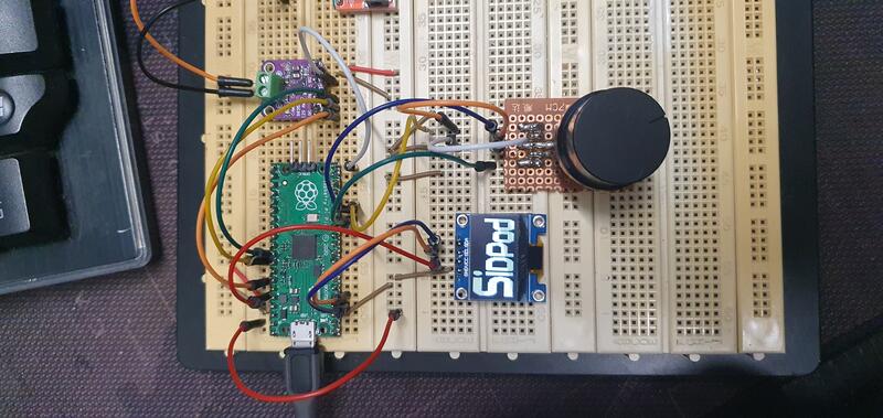 SIDPod testbuild, a Raspberry Pi Pico based SID player